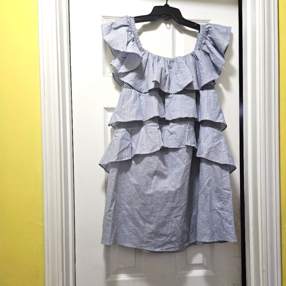 Q&A Ruffled Dress - Picture 1 of 3